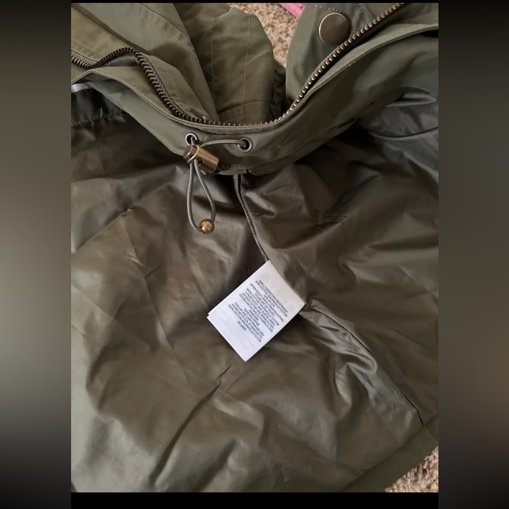 Land’s End Women's Waxed Cotton Utility Barn Coat in Country Green 
size Medium - Picture 12 of 12